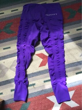 Skinnify purple capri leggings Medium